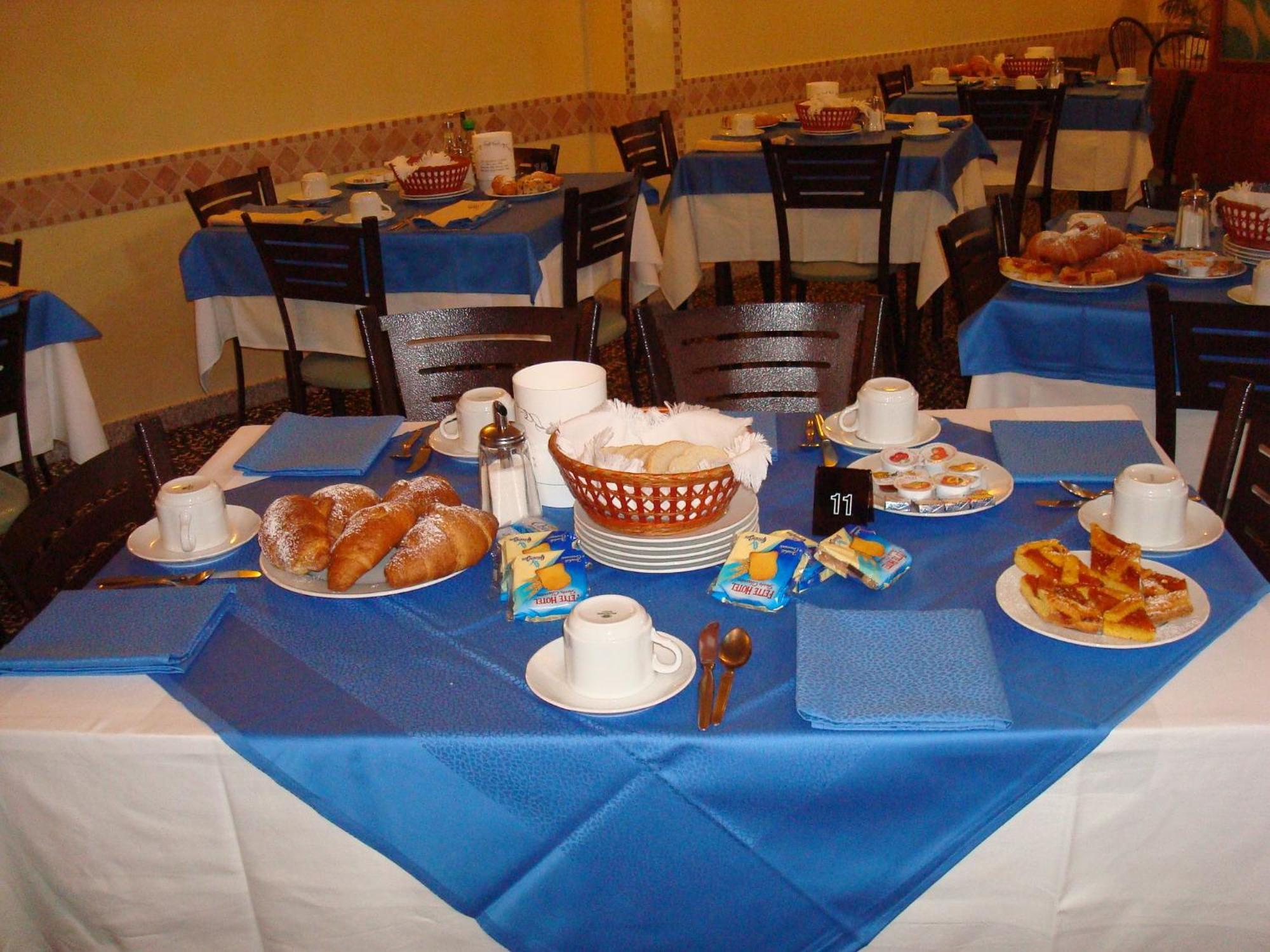 Hotel Villa Ersilia Rimini B&B Екстериор снимка