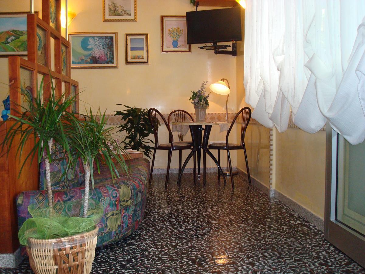 Hotel Villa Ersilia Rimini B&B Екстериор снимка