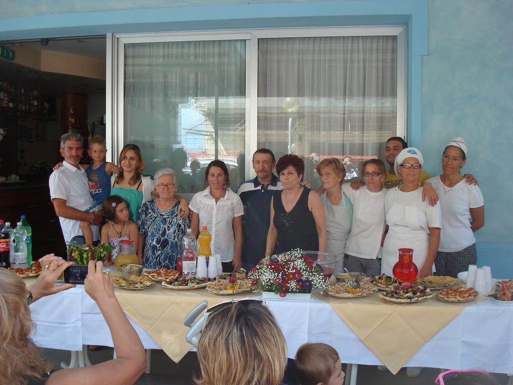 Hotel Villa Ersilia Rimini B&B Екстериор снимка