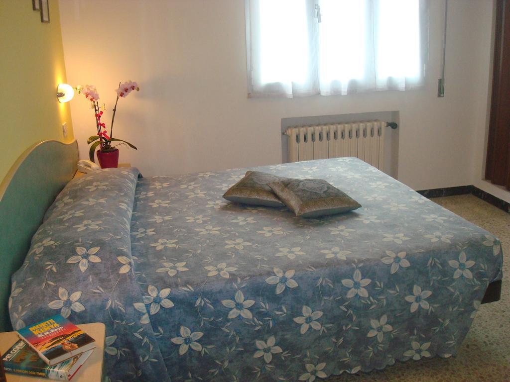 Hotel Villa Ersilia Rimini B&B Екстериор снимка